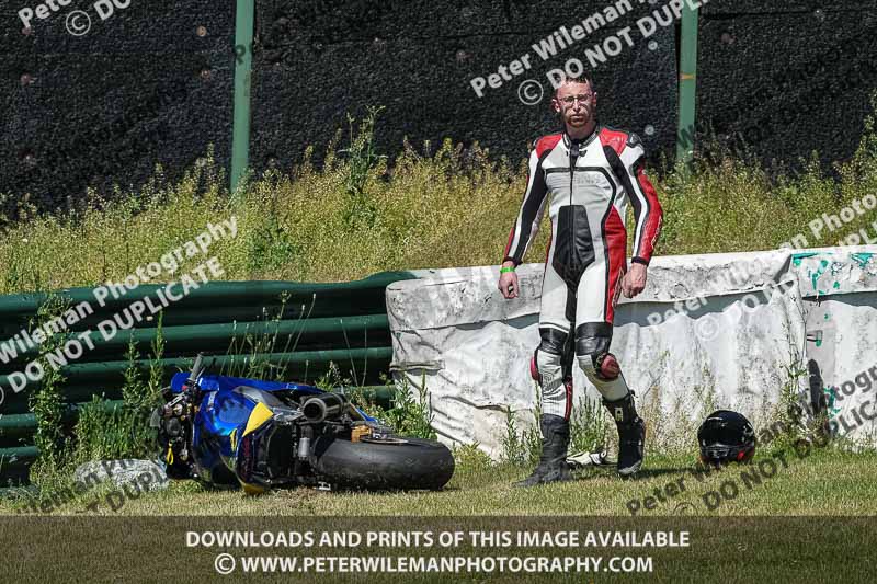 enduro digital images;event digital images;eventdigitalimages;mallory park;mallory park photographs;mallory park trackday;mallory park trackday photographs;no limits trackdays;peter wileman photography;racing digital images;trackday digital images;trackday photos